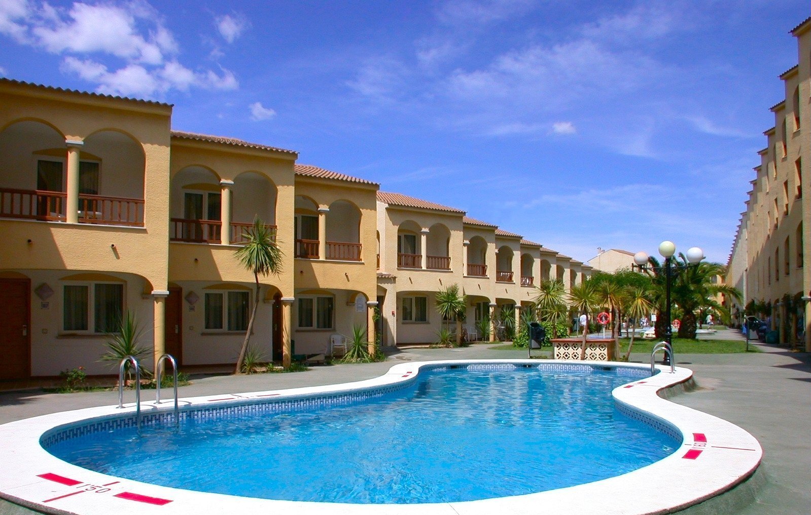 Apartamentos Turísticos Jardines del Plaza